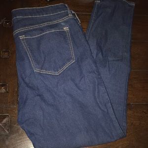 SOLD Old navy skinny mid rise jeans